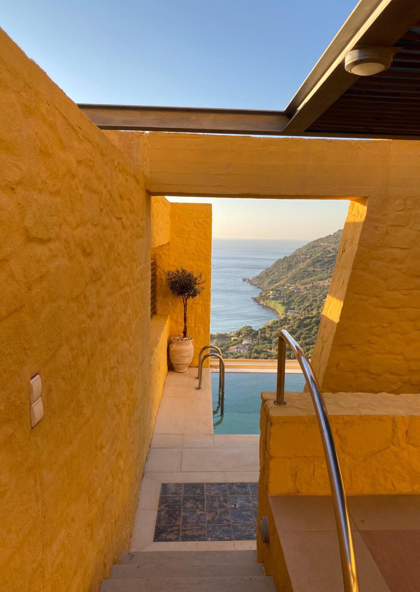 Beachfront Ravdoucha Epavlis Eleni Villa - Pool, Hot Tub, Gym, Sauna, Private Parking, Wifi Chania  Luaran gambar